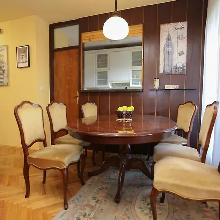 Radhe*radhe Apartment Sarajevo